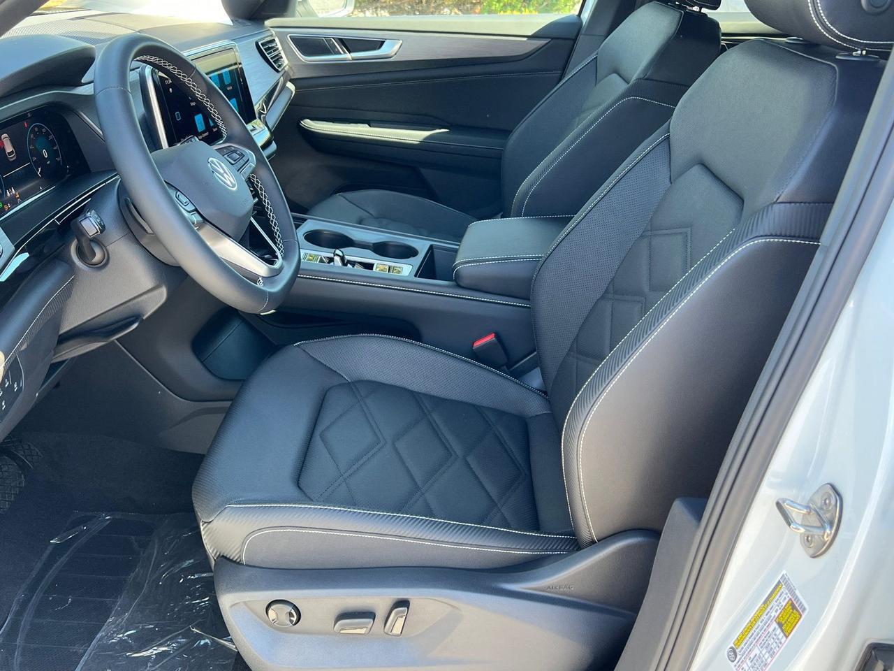 2026 Volkswagen Atlas Cross Sport 2.0T SE Hagerstown MD