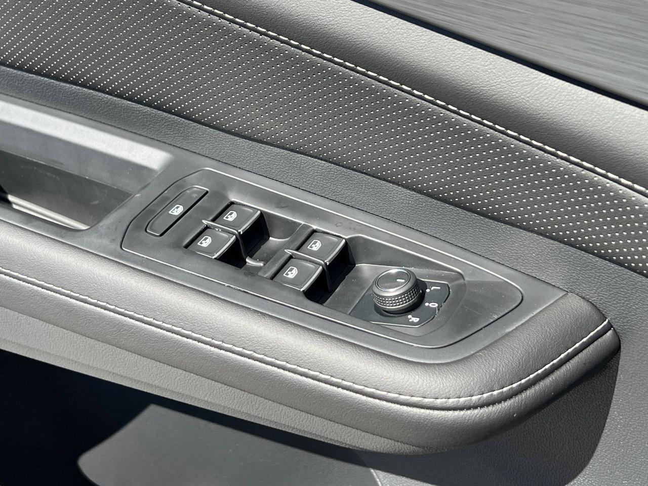 2026 Volkswagen Atlas Cross Sport 2.0T SE Hagerstown MD