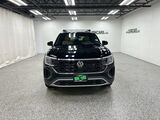 2026 Volkswagen Atlas Cross Sport 2.0T SEL Oshkosh WI