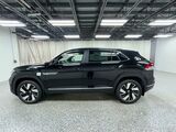 2026 Volkswagen Atlas Cross Sport 2.0T SEL Oshkosh WI