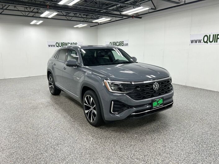 2026 Volkswagen Atlas Cross Sport 2.0T SEL Premium R-Line Oshkosh WI