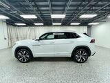 2026 Volkswagen Atlas Cross Sport 2.0T SEL Premium R-Line Oshkosh WI