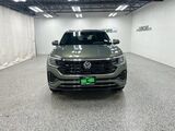 2026 Volkswagen Atlas Cross Sport 2.0T SEL Premium R-Line Oshkosh WI