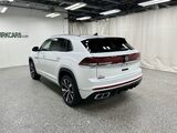 2026 Volkswagen Atlas Cross Sport 2.0T SEL Premium R-Line Oshkosh WI