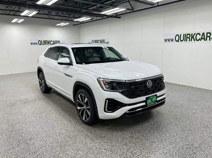 2026 Volkswagen Atlas Cross Sport 2.0T SEL Premium R-Line Oshkosh WI
