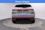 2026 Volkswagen Atlas Cross Sport 2.0T SEL Premium R-Line Oshkosh WI