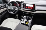 2026 Volkswagen Atlas Cross Sport 2.0T SEL Premium R-Line Oshkosh WI