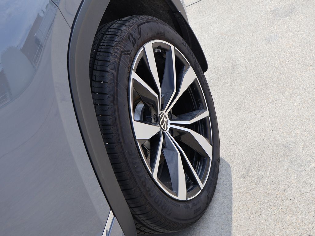2026 Volkswagen Atlas Cross Sport 2.0T SEL Premium R-Line San Clemente CA