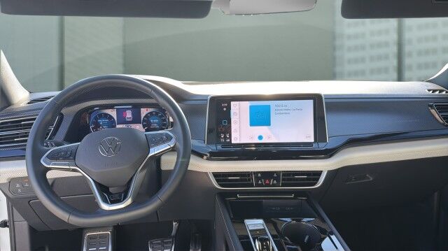 2026 Volkswagen Atlas Cross Sport 2.0T SEL Premium R-Line San Juan TX