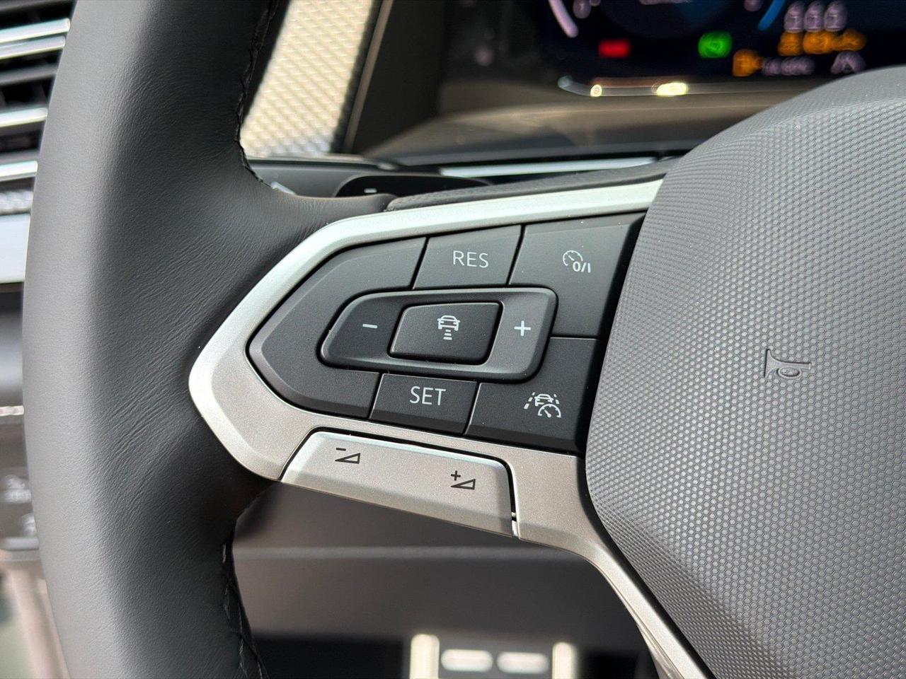 2026 Volkswagen Atlas Cross Sport 2.0T SEL Premium R-Line Hagerstown MD