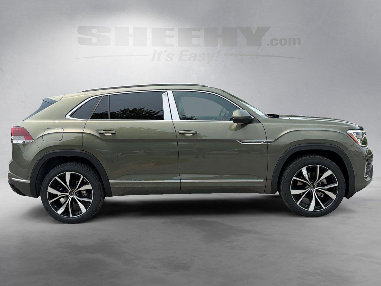 2026 Volkswagen Atlas Cross Sport 2.0T SEL Premium R-Line Hagerstown MD