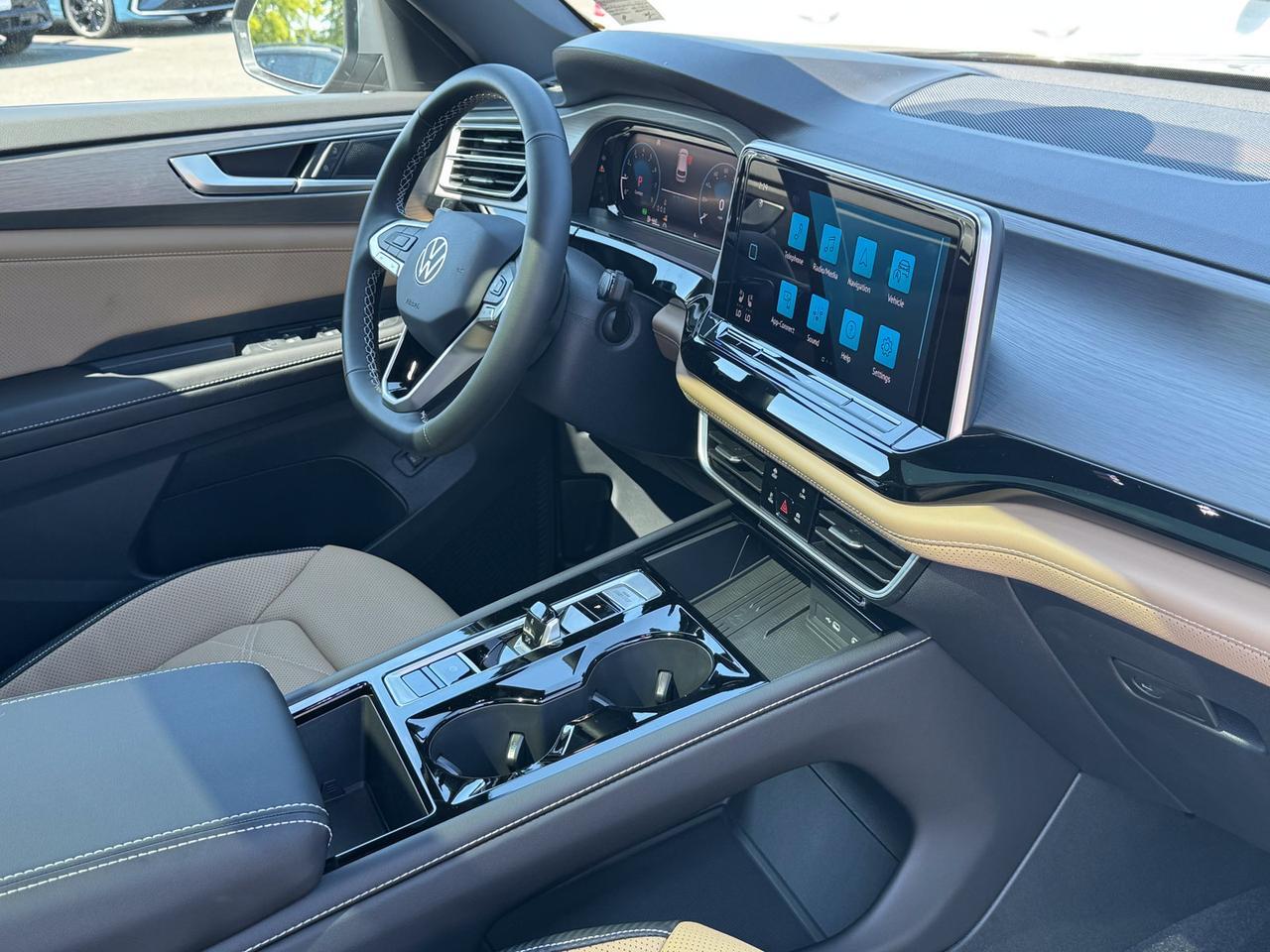 2026 Volkswagen Atlas Cross Sport SE w/Technology Springfield VA