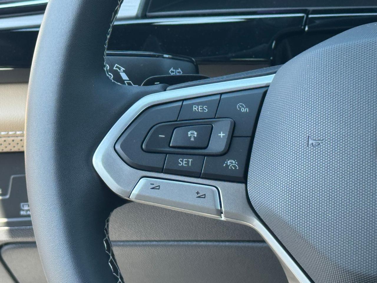 2026 Volkswagen Atlas Cross Sport SE w/Technology Springfield VA