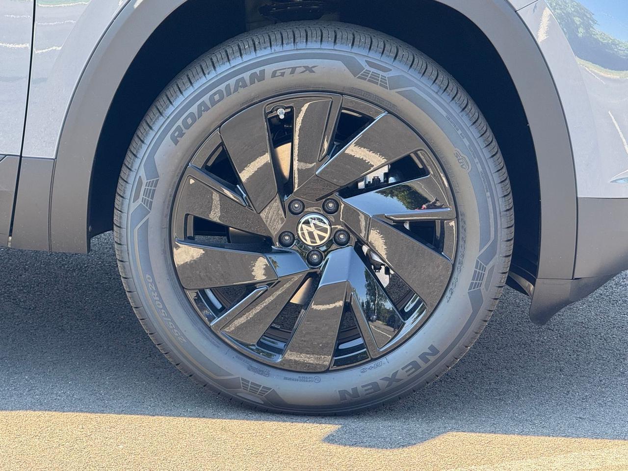 2026 Volkswagen Atlas Cross Sport SE w/Technology Springfield VA