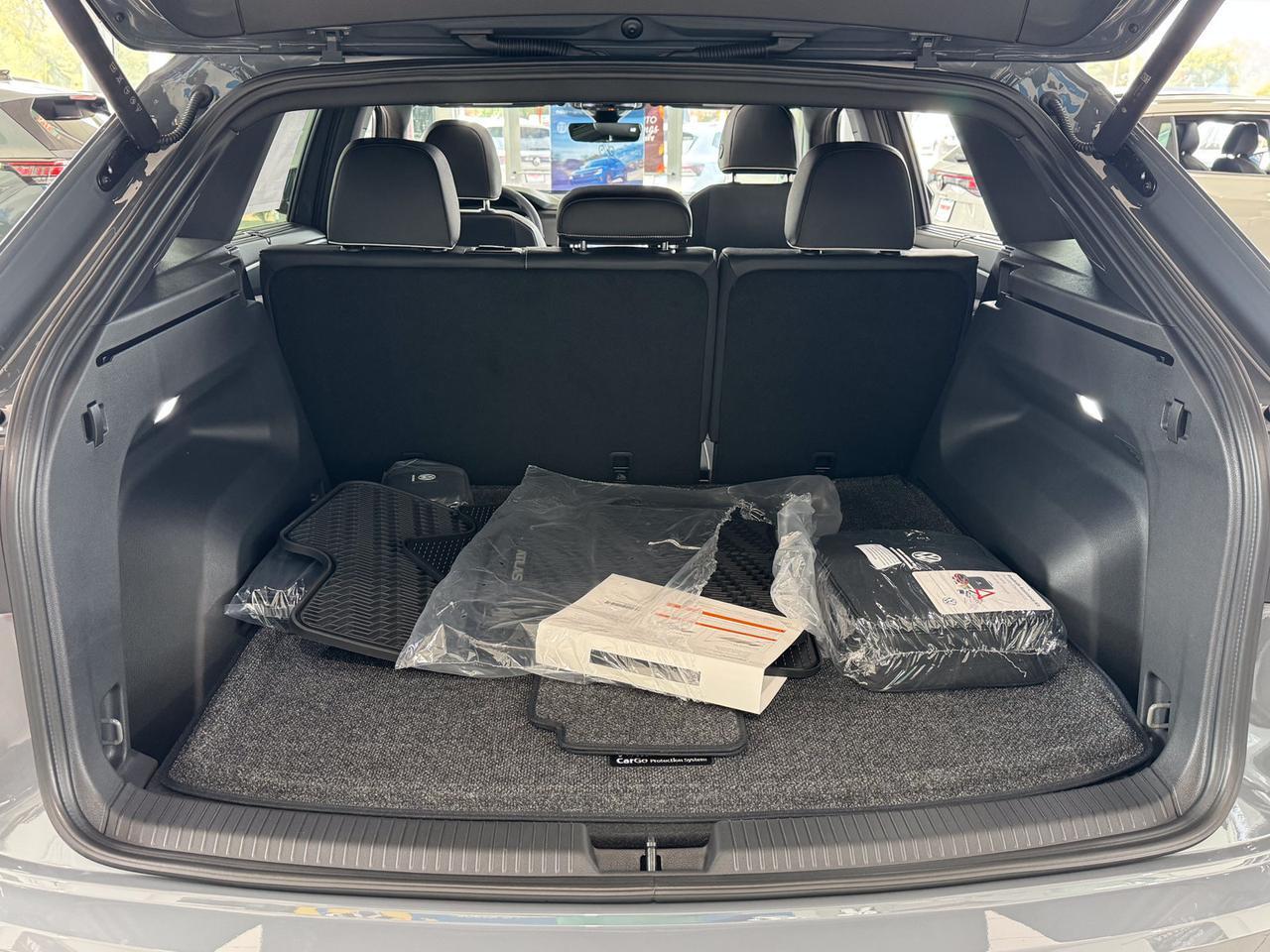 2026 Volkswagen Atlas Cross Sport SEL Premium R-Line Springfield VA