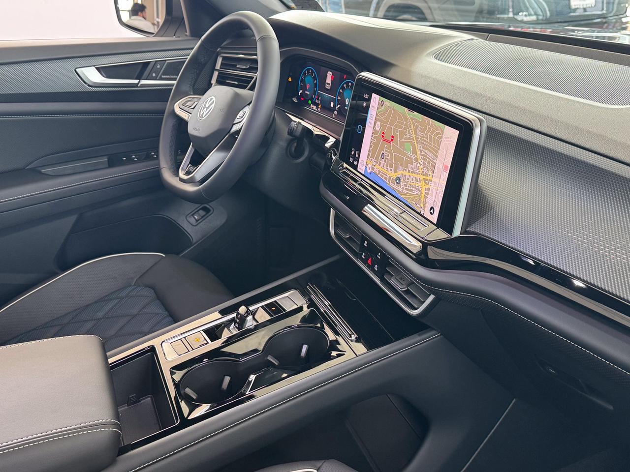 2026 Volkswagen Atlas Cross Sport SEL Premium R-Line Springfield VA