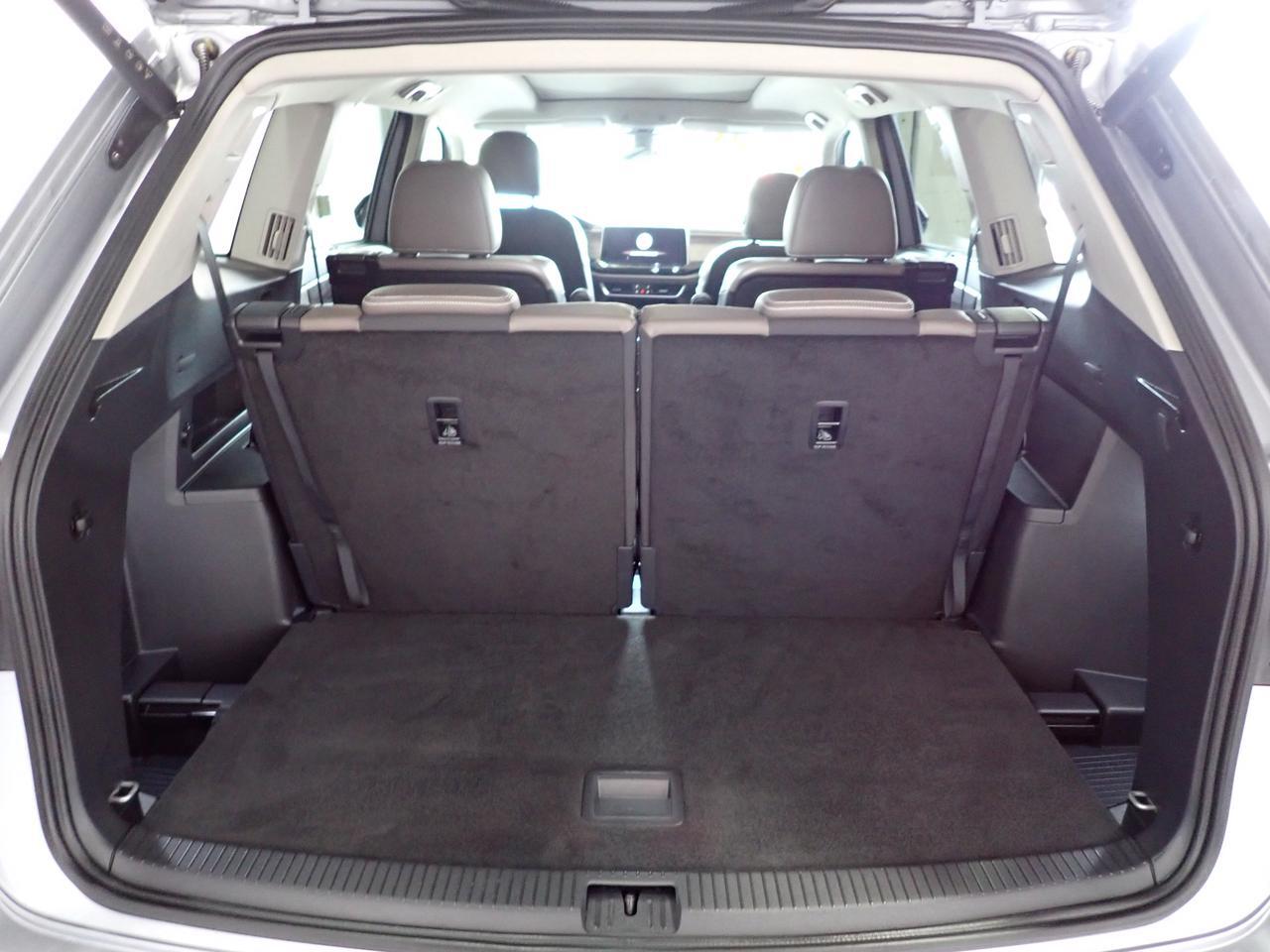 2026 Volkswagen Atlas Highline 4WD 6 PASS LEATHER NAVI SUNROOF Listowel ON