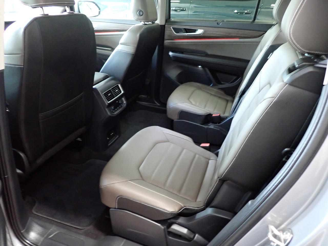 2026 Volkswagen Atlas Highline 4WD 6 PASS LEATHER NAVI SUNROOF Listowel ON