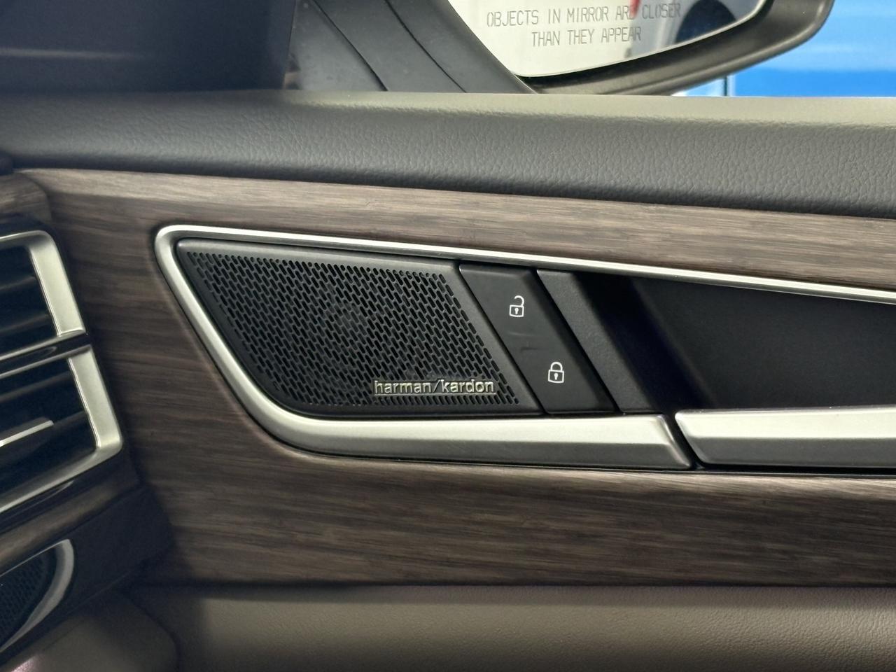 2026 Volkswagen Atlas Highline 4WD Listowel ON
