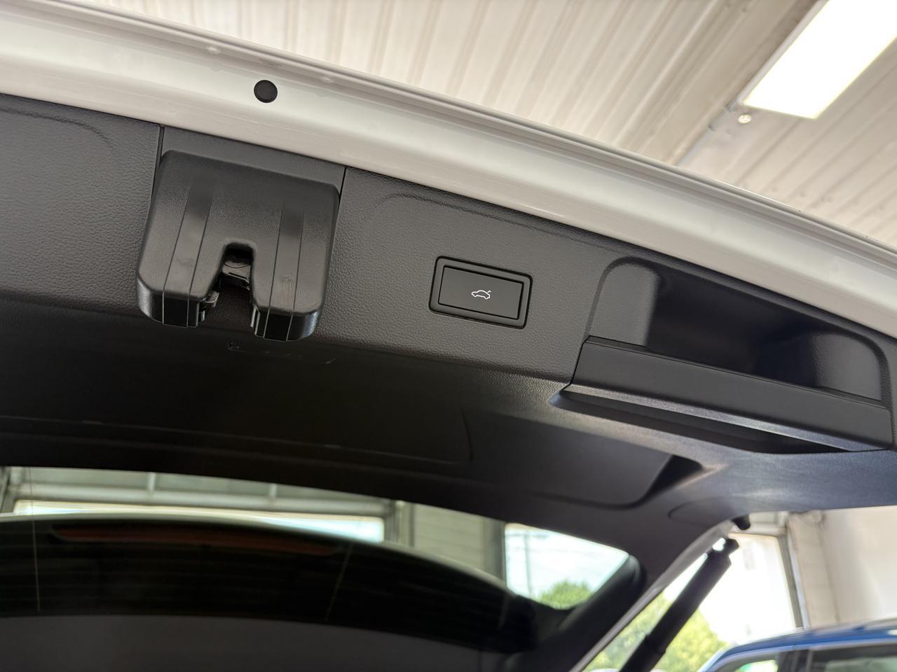 2026 Volkswagen Atlas Highline 4WD Listowel ON