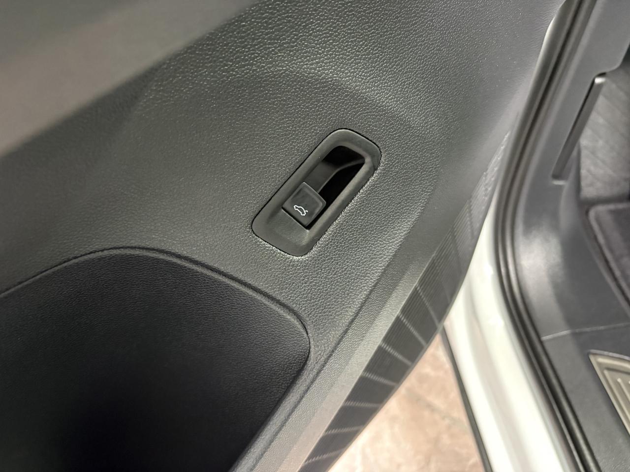 2026 Volkswagen Atlas Highline 4WD Listowel ON