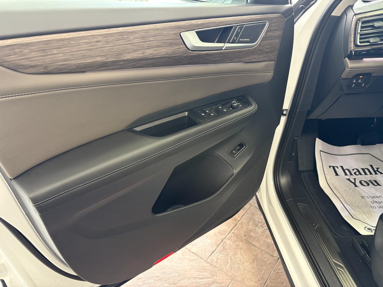 2026 Volkswagen Atlas Highline 4WD Listowel ON