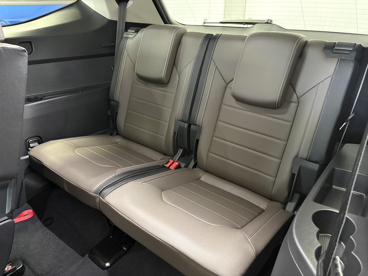 2026 Volkswagen Atlas Highline 4WD Listowel ON