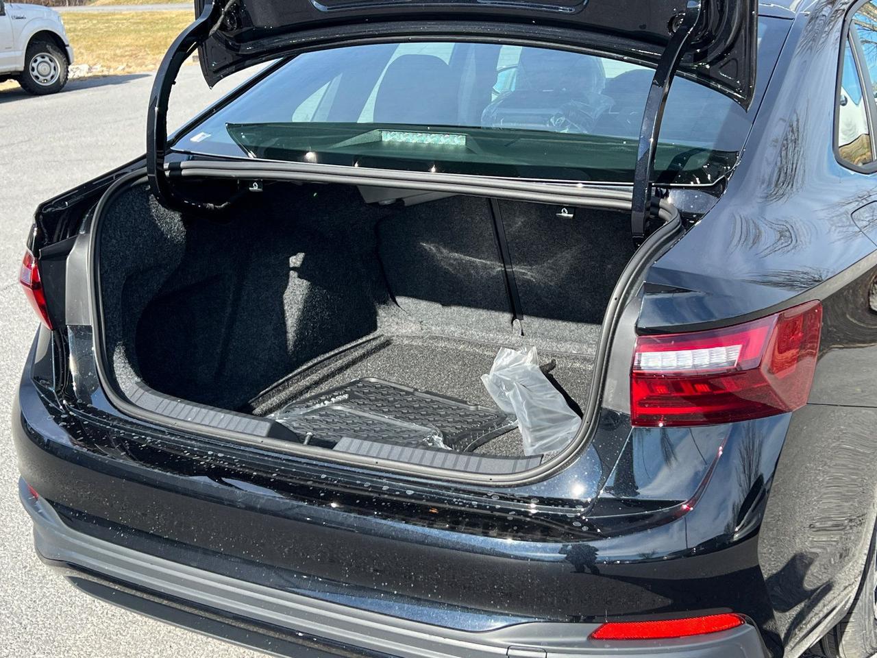 2026 Volkswagen Jetta 1.5T Sport Hagerstown MD