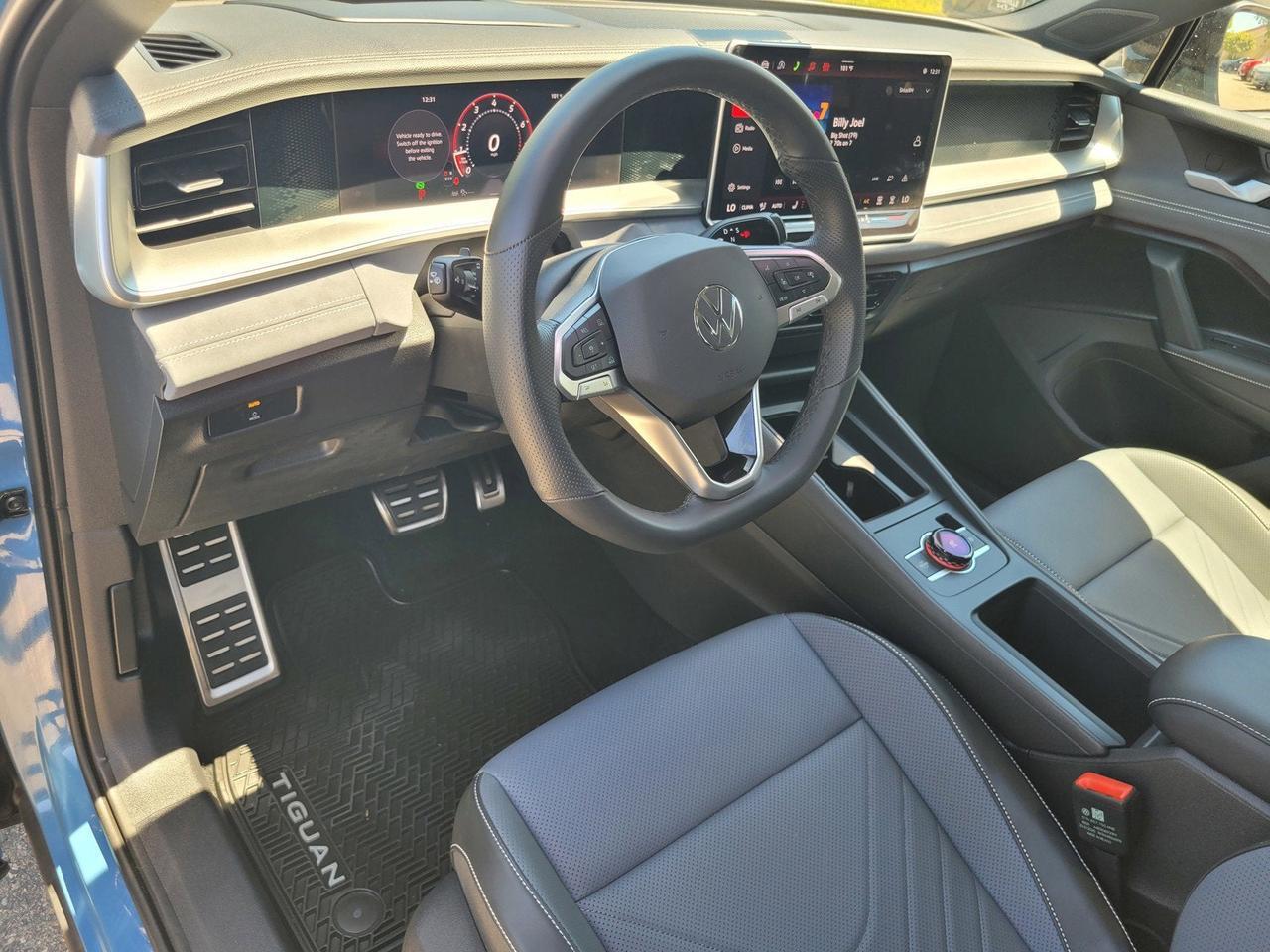 2026 Volkswagen TIGUAN SE R-LINE BLACK Roseville CA