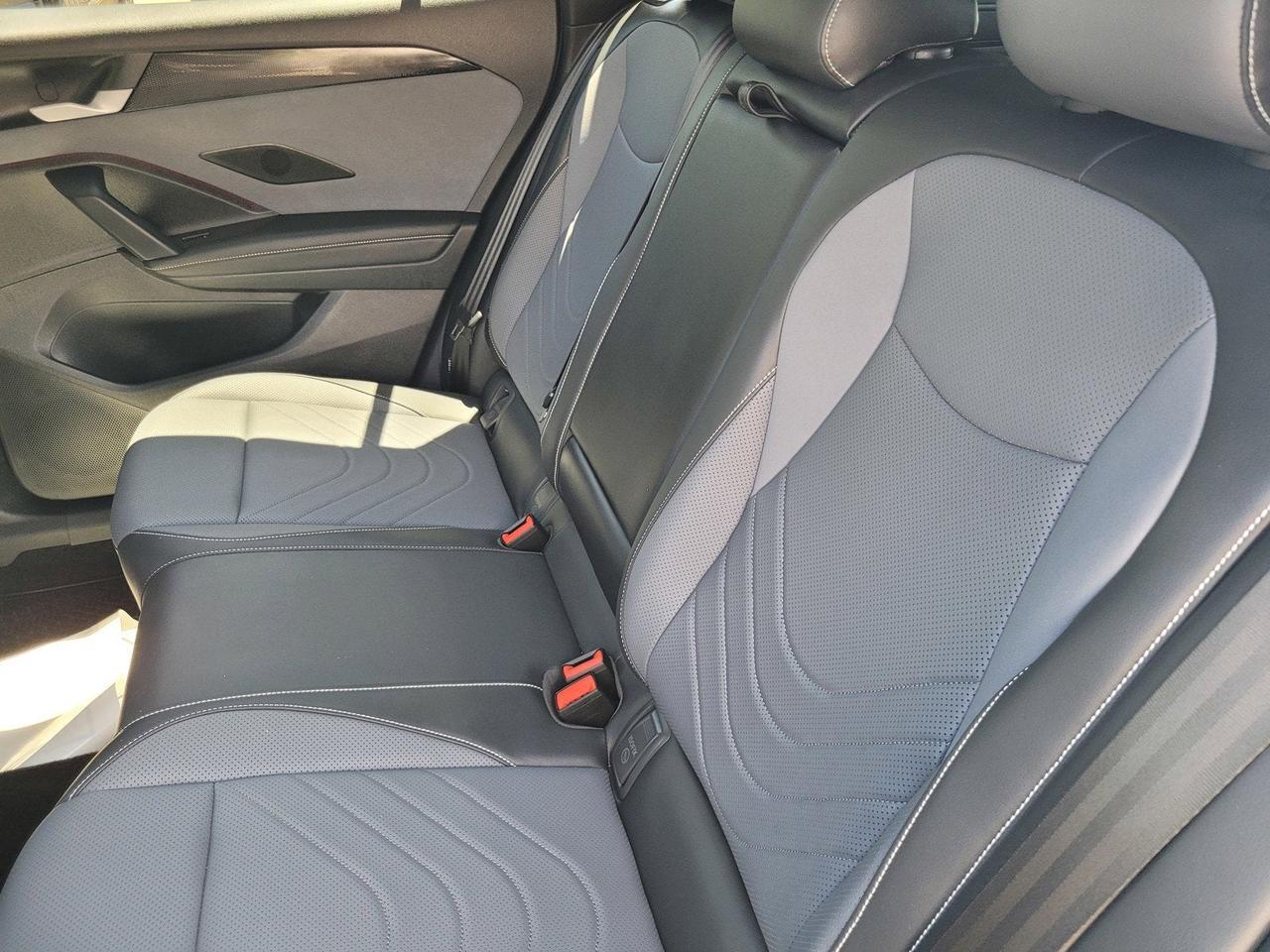 2026 Volkswagen TIGUAN SE R-LINE BLACK Roseville CA