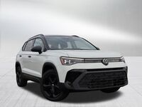 2026 Volkswagen Taos 1.5T SE Black