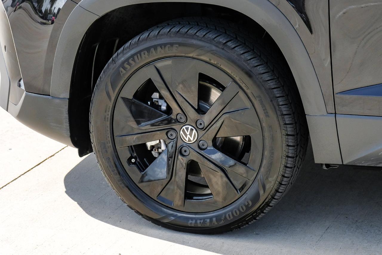 2026 Volkswagen Taos 1.5T SE Black Richardson TX