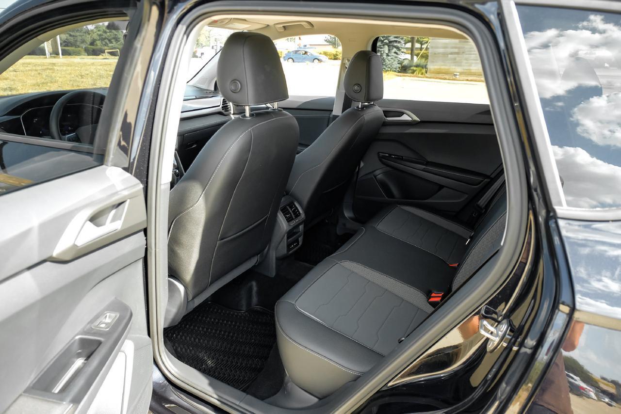 2026 Volkswagen Taos 1.5T SE Black Richardson TX