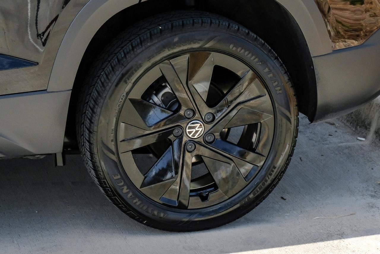 2026 Volkswagen Taos 1.5T SE Black Richardson TX