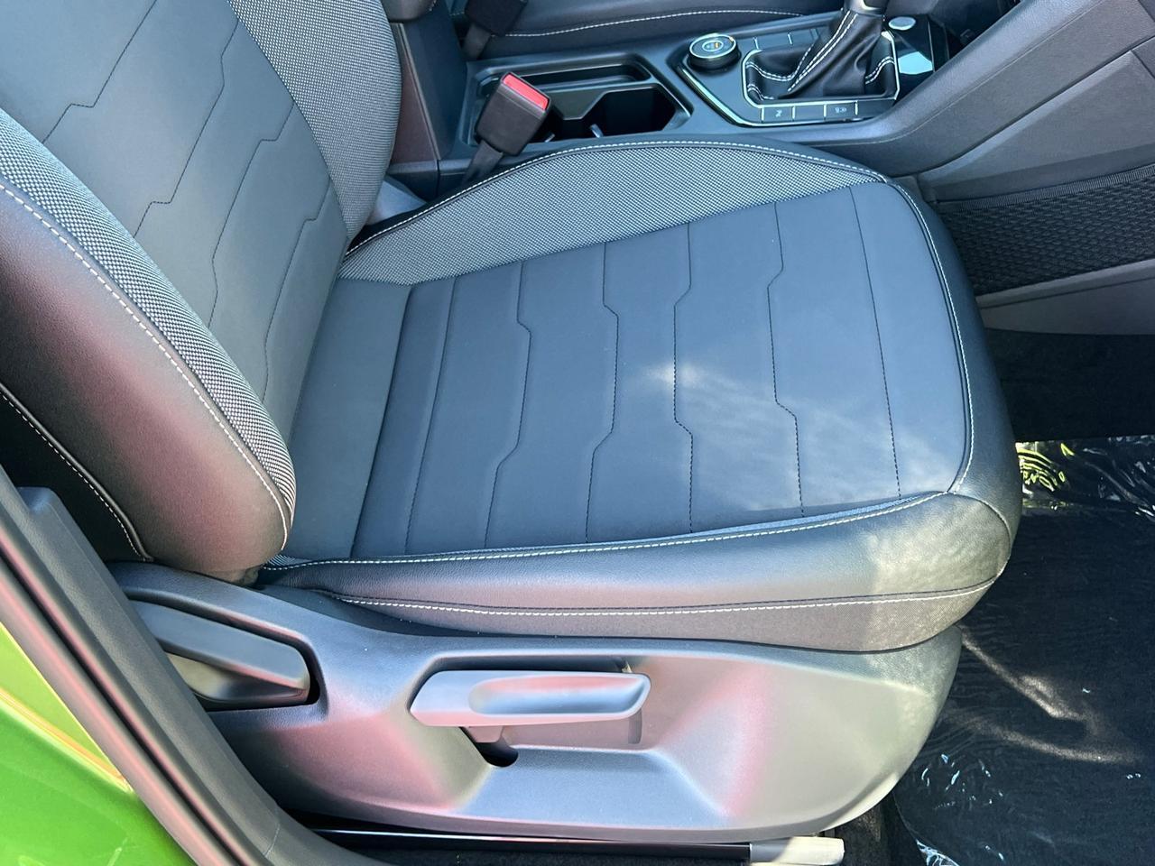 2026 Volkswagen Taos 1.5T SE Black Hagerstown MD