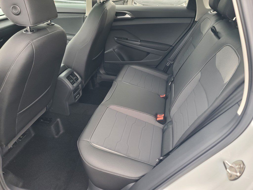 2026 Volkswagen Taos 1.5T SE Black Springfield VA