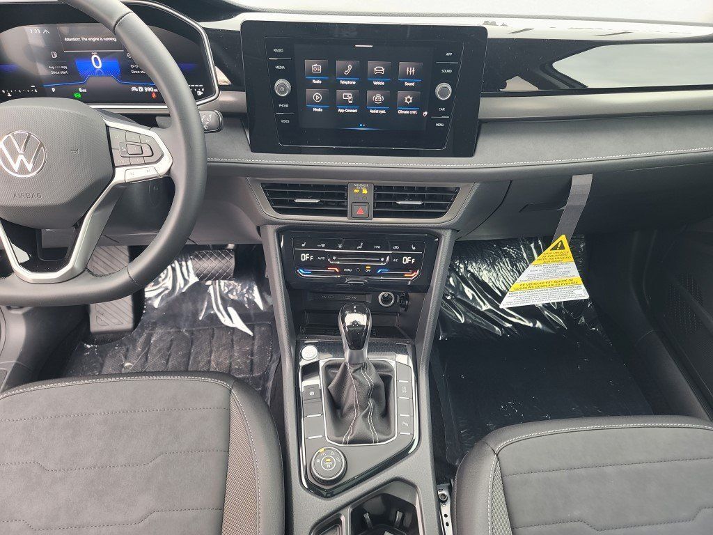2026 Volkswagen Taos 1.5T SE Black Springfield VA