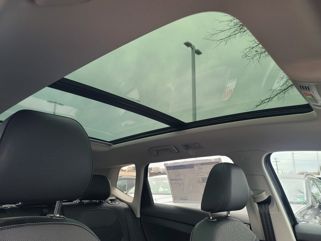 2026 Volkswagen Taos 1.5T SE Black Springfield VA