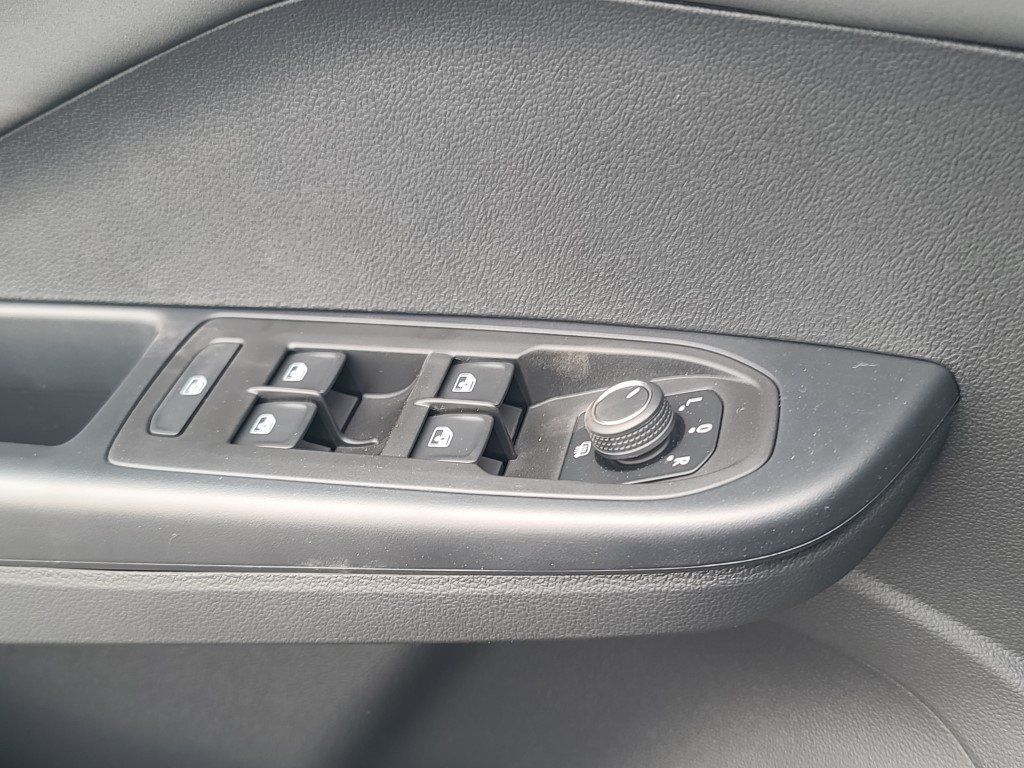 2026 Volkswagen Taos 1.5T SE Black Springfield VA