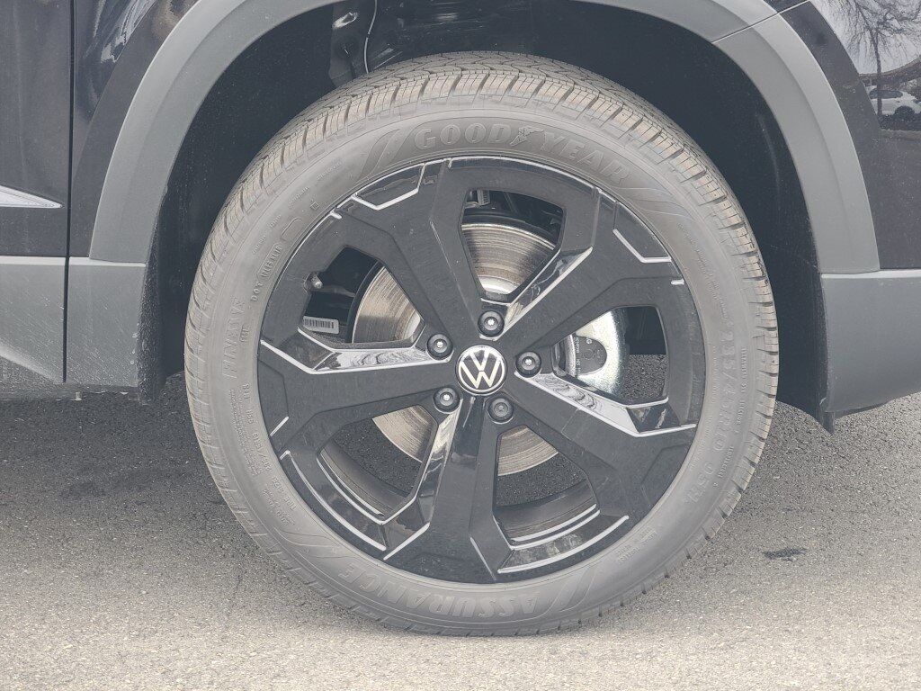 2026 Volkswagen Taos 1.5T SE Black Springfield VA