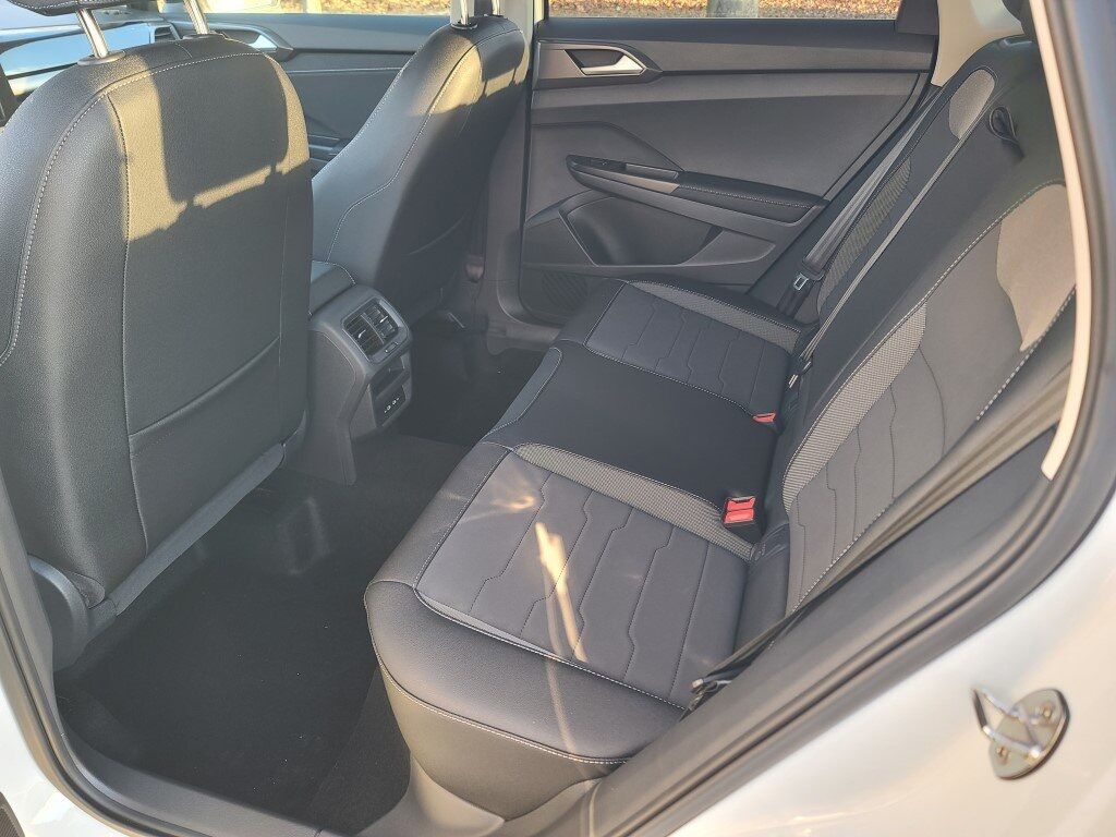 2026 Volkswagen Taos 1.5T SE Black Springfield VA