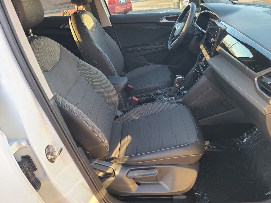 2026 Volkswagen Taos 1.5T SE Black Springfield VA