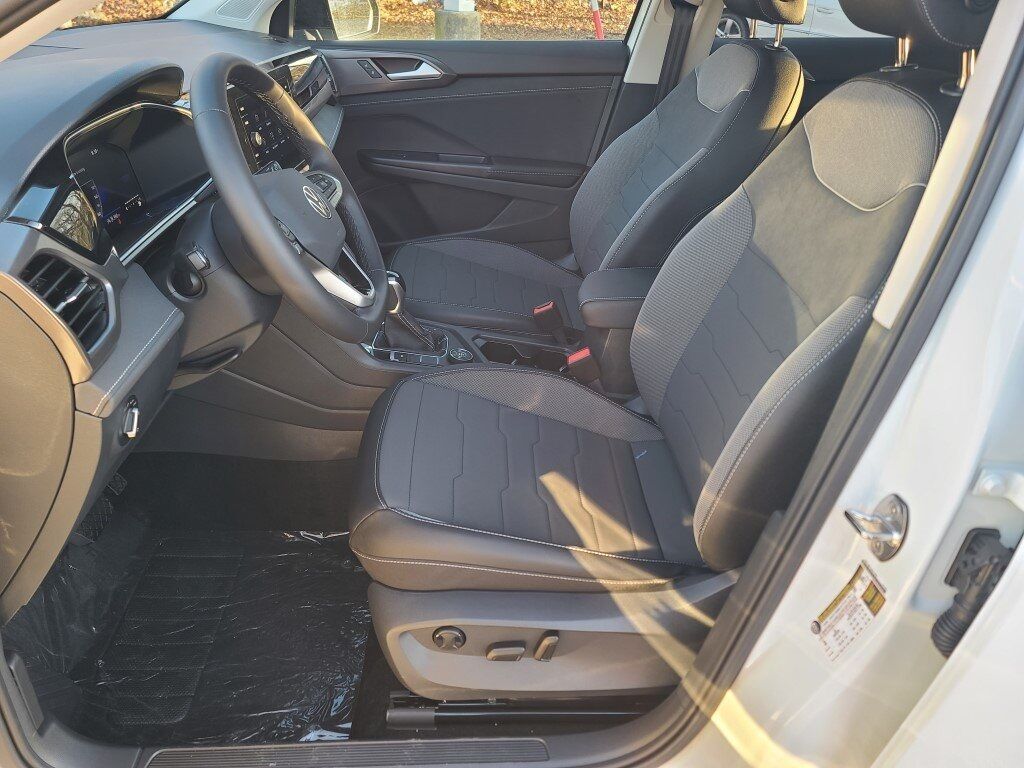 2026 Volkswagen Taos 1.5T SE Black Springfield VA