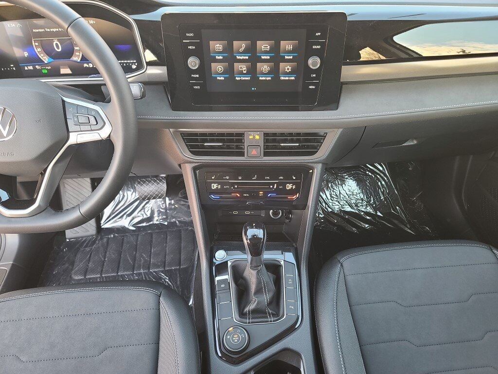 2026 Volkswagen Taos 1.5T SE Black Springfield VA