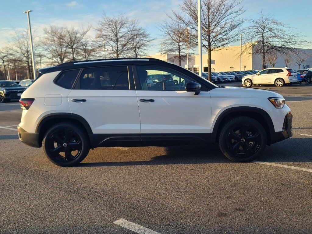 2026 Volkswagen Taos 1.5T SE Black Springfield VA