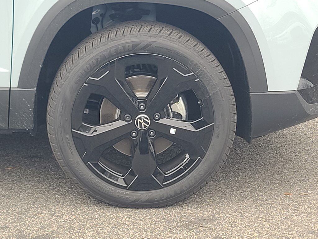 2026 Volkswagen Taos 1.5T SE Black Springfield VA