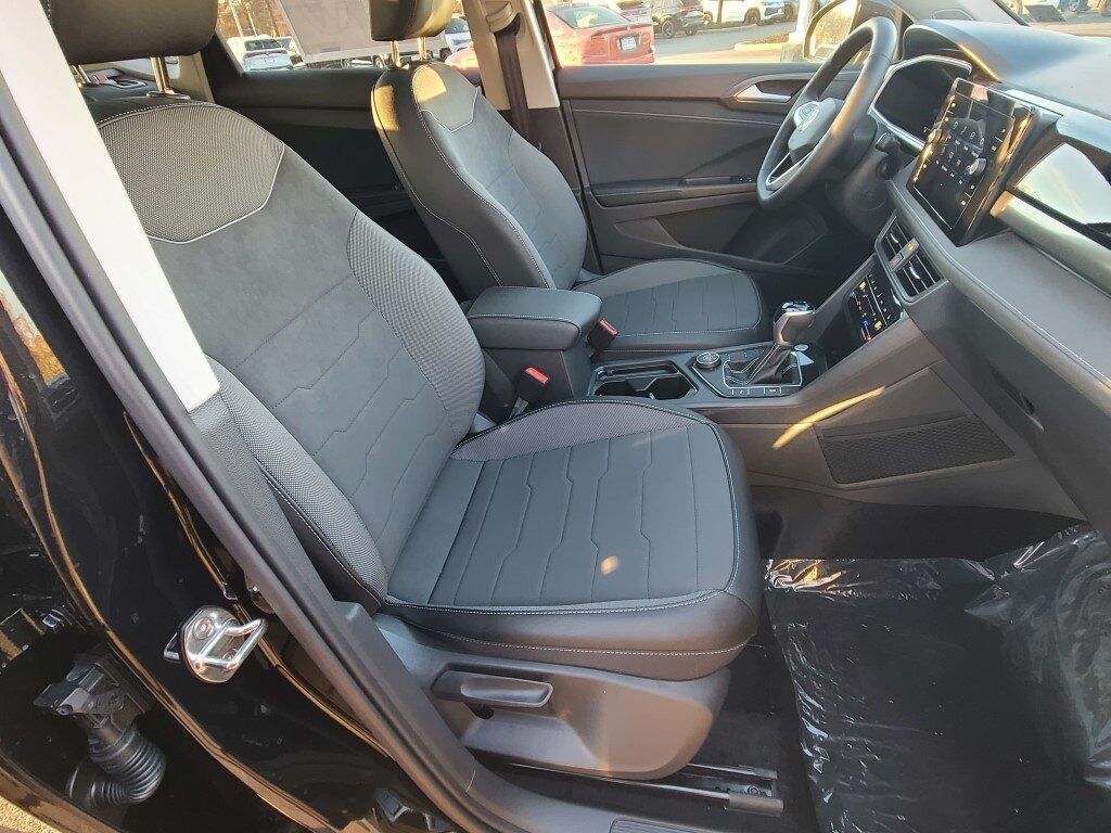 2026 Volkswagen Taos 1.5T SE Black Springfield VA