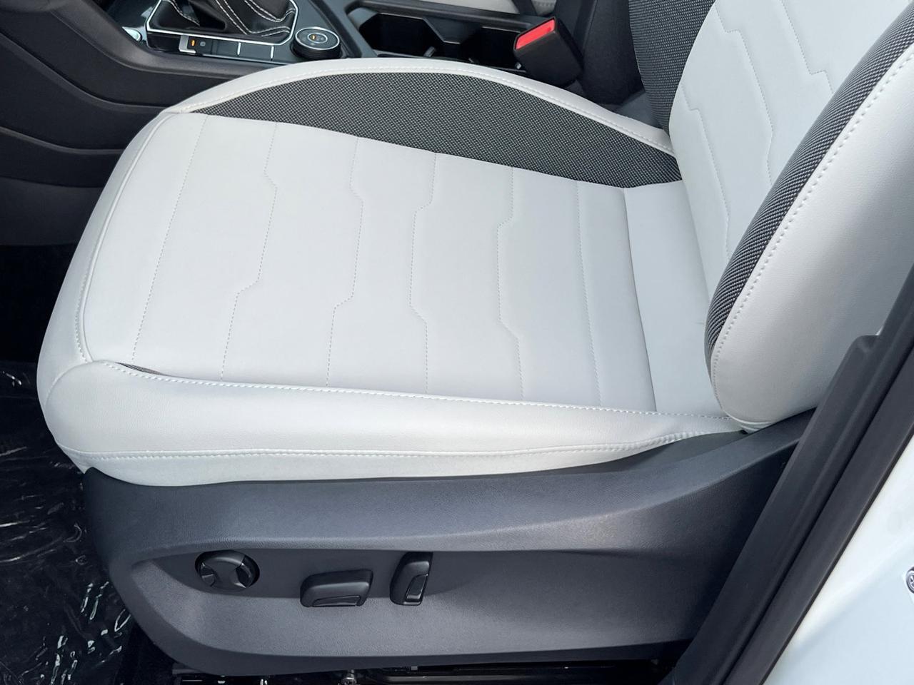 2026 Volkswagen Taos 1.5T SE Hagerstown MD