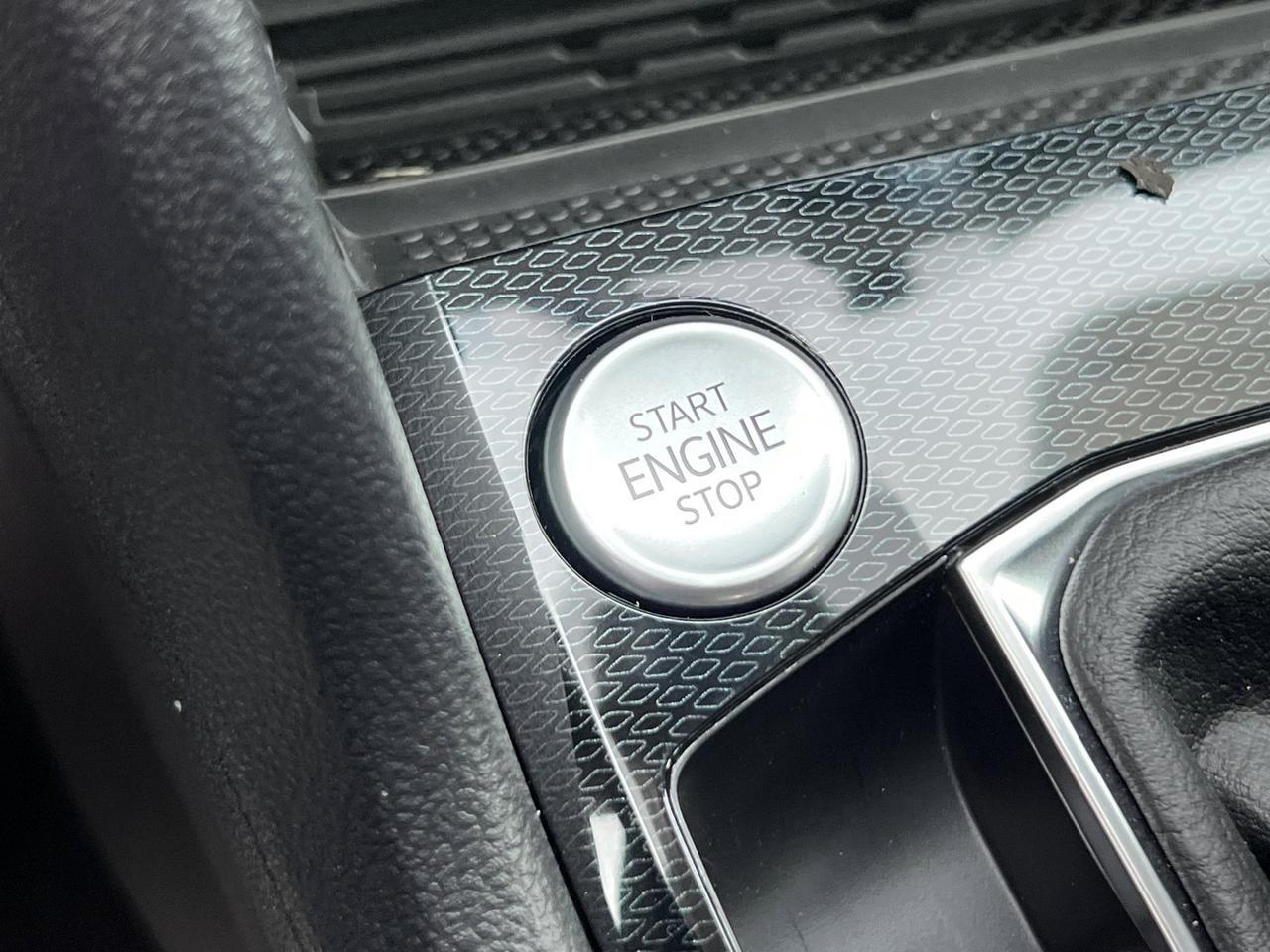 2026 Volkswagen Taos 1.5T SEL Hagerstown MD