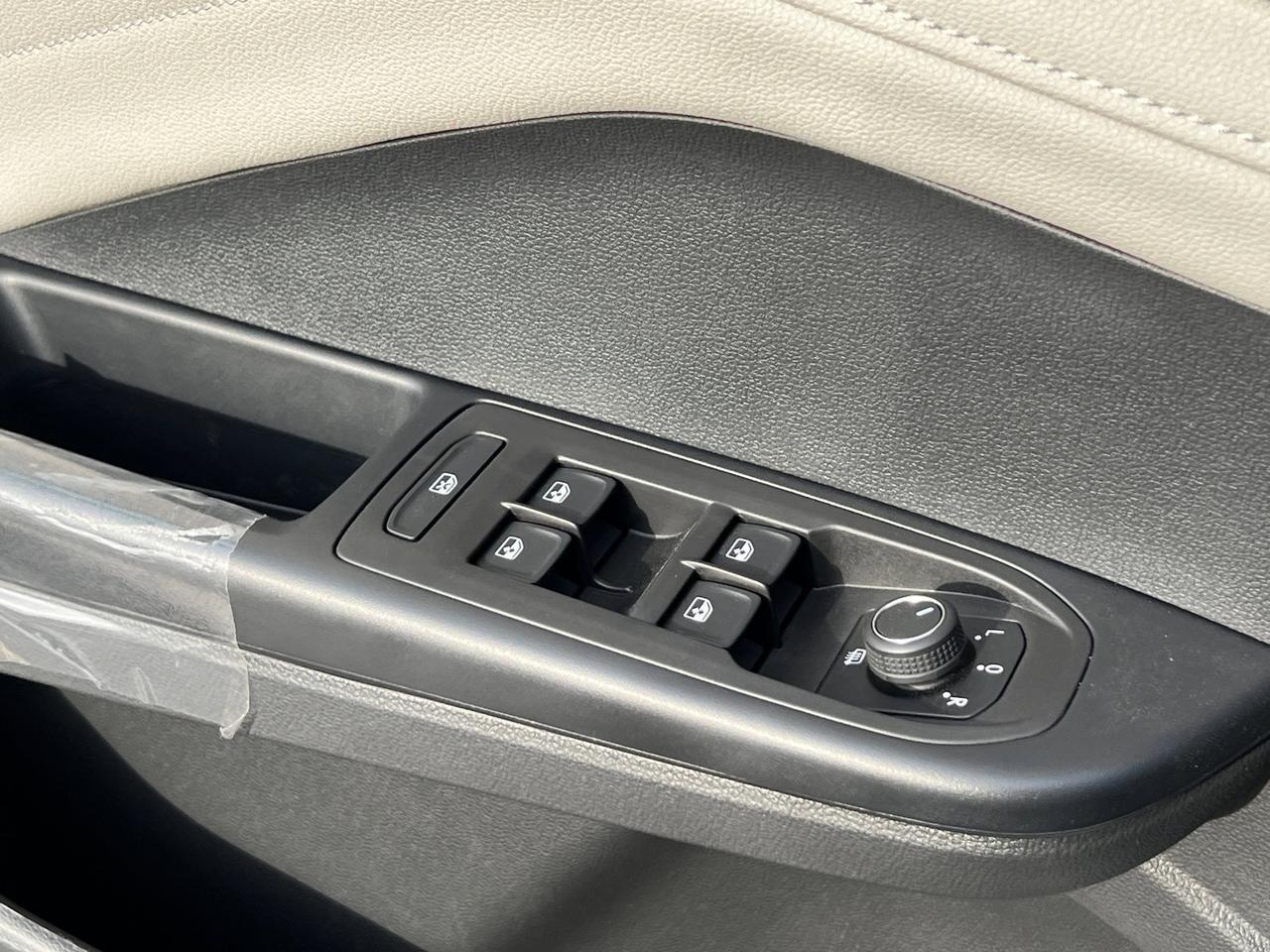 2026 Volkswagen Taos 1.5T SEL Hagerstown MD